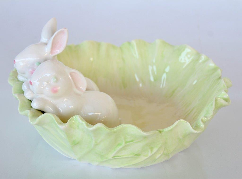 Green & White Cabbage Bowl With 2 Rabbits